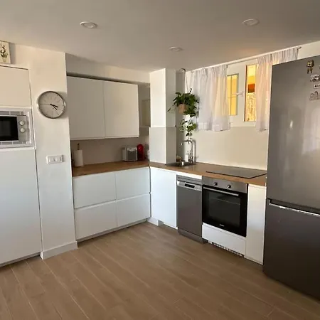 شقة Piso En Carvajal, Segunda Linea De Playa